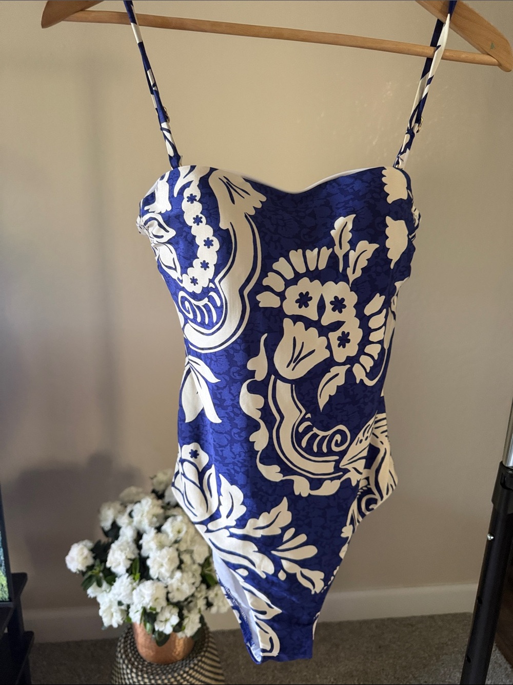 Sunshine 79 Swimsuit Deep Blue Floral V-Neck One Piece Size US 6 - Picture 5 of 9